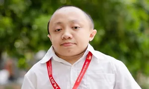 Chàng trai xương thủy tinh lấy bằng giỏi Toán-Tin ở Bách khoa Hà Nội